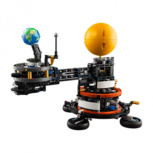 Конструктор LEGO Technic 42179 Планета Земля и Луна на орбите в Казани