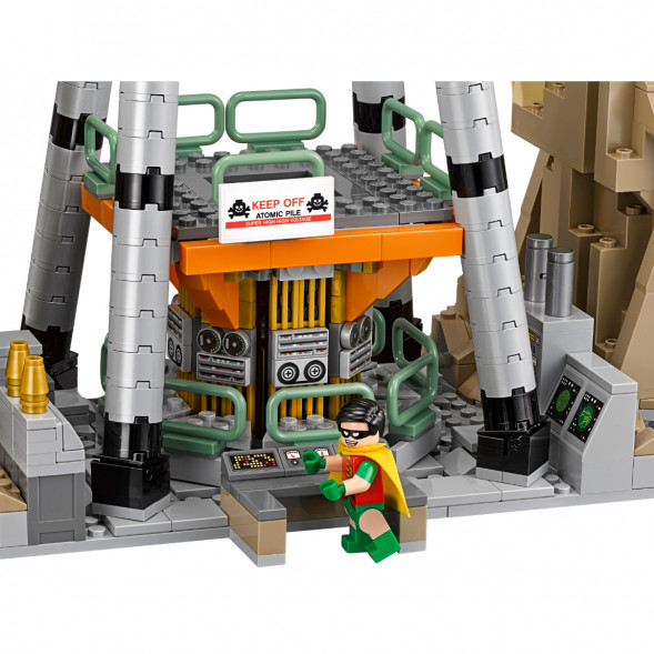 Конструктор LEGO Коллекционные наборы 76052 Логово Бэтмена в Казани