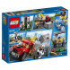 Конструктор LEGO City Police 60137 Побег на буксировщике в Казани