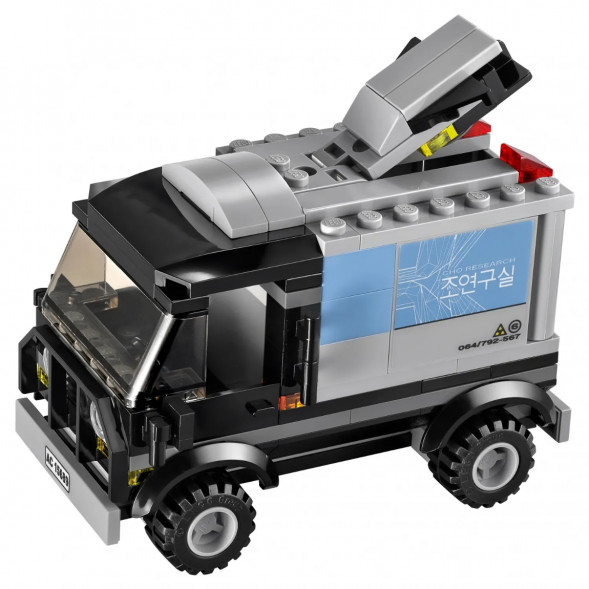 Конструктор LEGO Super Heroes 76032 Погоня на Квинджете Мстителей в Казани