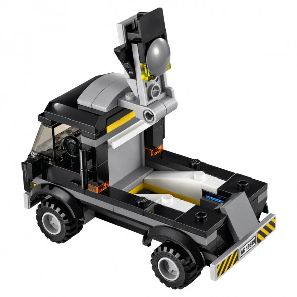 Конструктор LEGO Super Heroes 76032 Погоня на Квинджете Мстителей в Казани